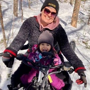 Meet your Posher, Joelle